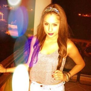 Meet your Posher, Laura